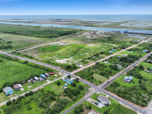 1336 John Wayne Road, Port Bolivar, TX 77650