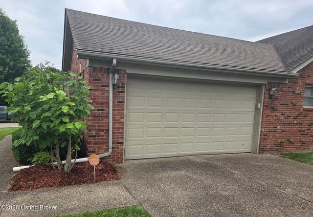 9411 Stonelanding Pl, Louisville, KY 40272