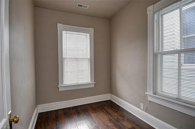 55 Riverview AVE, Portsmouth, VA 23704