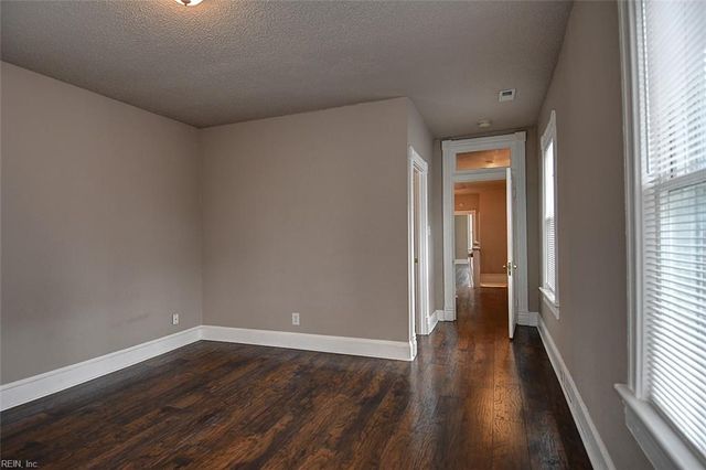 55 Riverview AVE, Portsmouth, VA 23704
