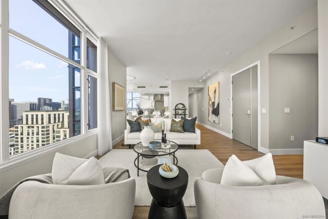 550 Front St 2303, San Diego, CA 92101