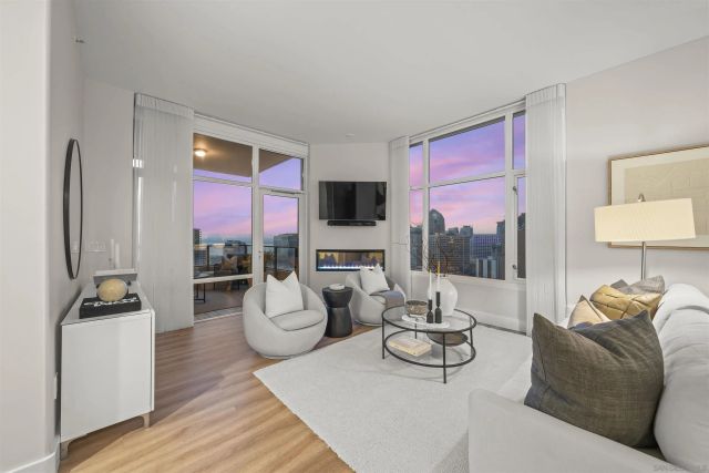 550 Front St 2303, San Diego, CA 92101