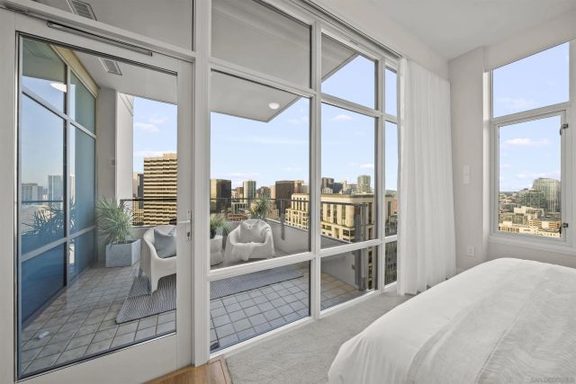 550 Front St 2303, San Diego, CA 92101