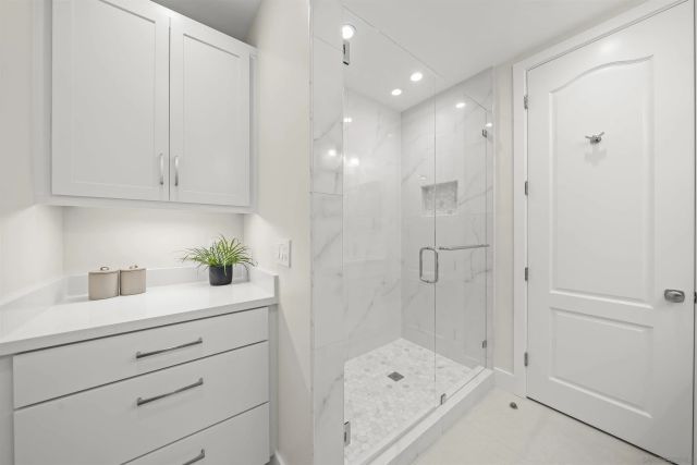 550 Front St 2303, San Diego, CA 92101