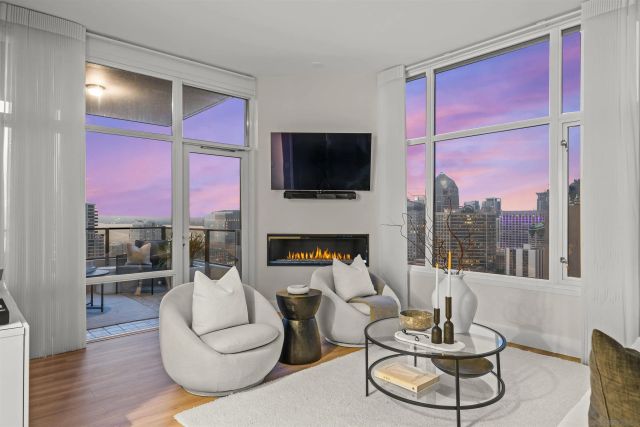 550 Front St 2303, San Diego, CA 92101