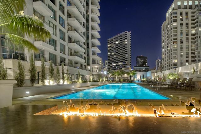 550 Front St 2303, San Diego, CA 92101