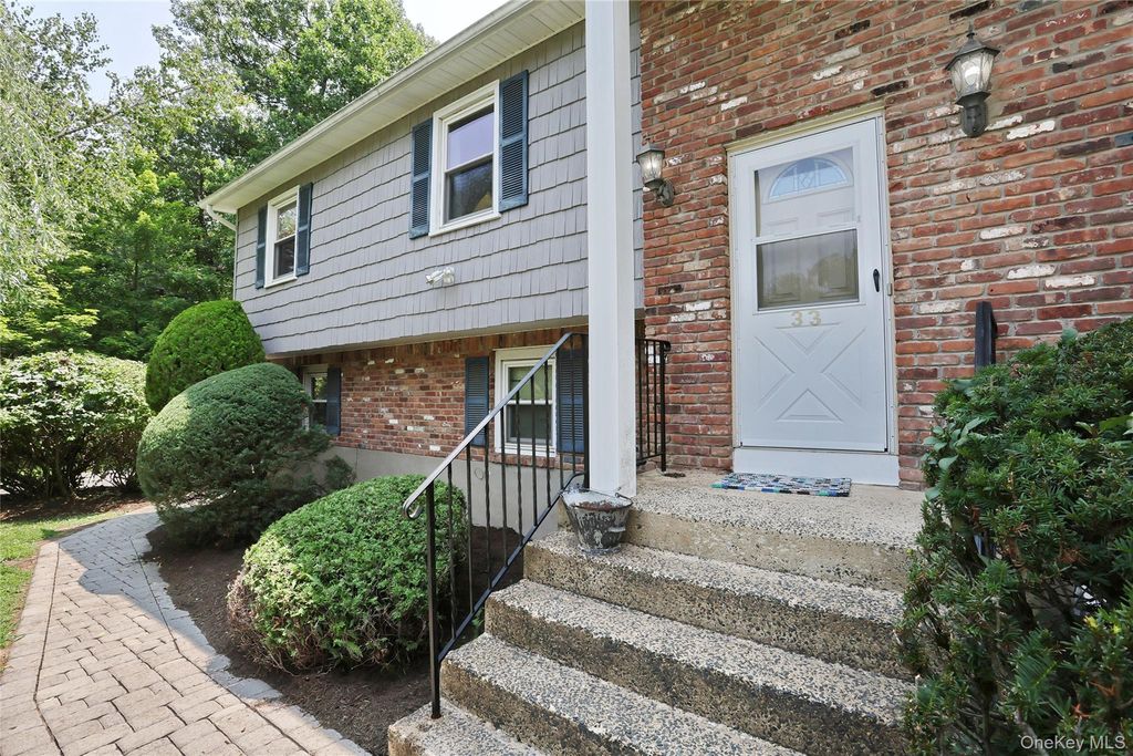 33 Tor View Avenue, New City, NY 10956 — photo 5