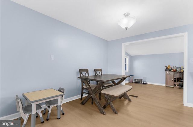 7 HONEY LOCUST CT, Essex, MD 21221
