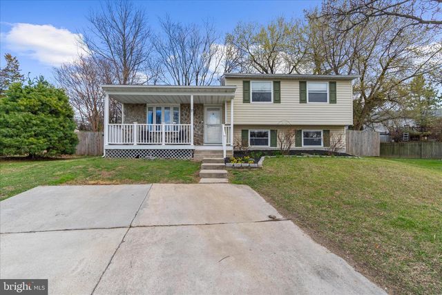 7 HONEY LOCUST CT, Essex, MD 21221