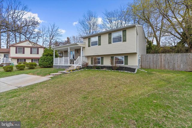 7 HONEY LOCUST CT, Essex, MD 21221