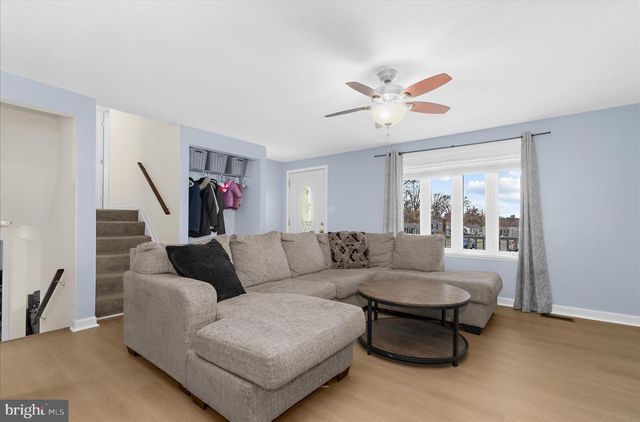 7 HONEY LOCUST CT, Essex, MD 21221