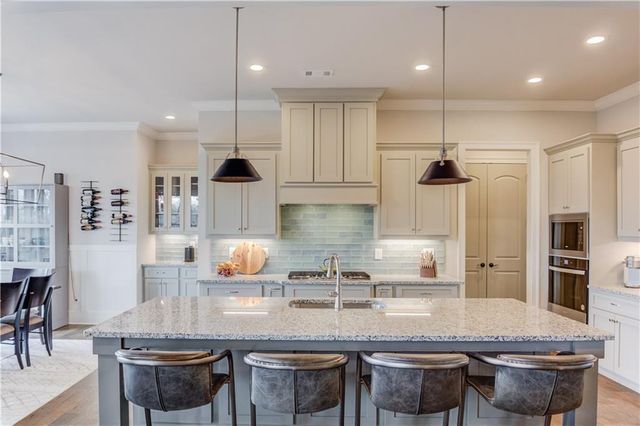 7138 Bluebird Cove, Gainesville, GA 30506