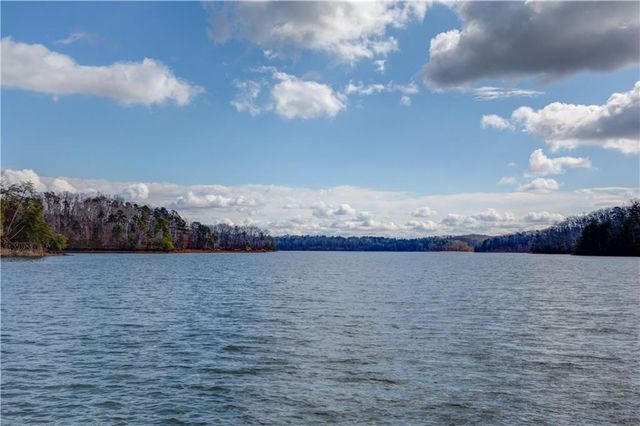 7138 Bluebird Cove, Gainesville, GA 30506