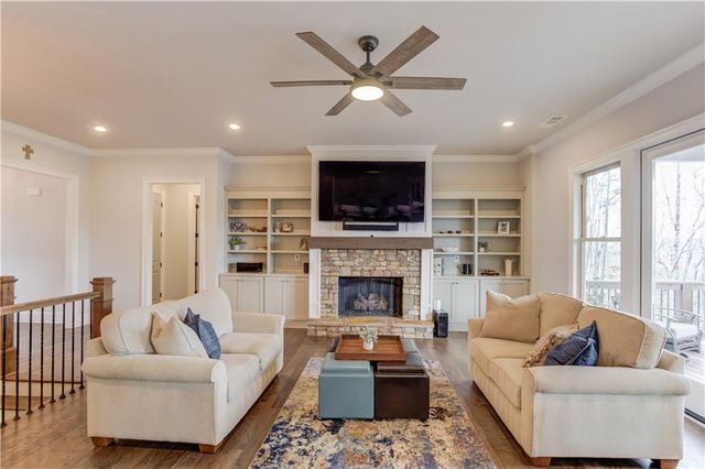 7138 Bluebird Cove, Gainesville, GA 30506