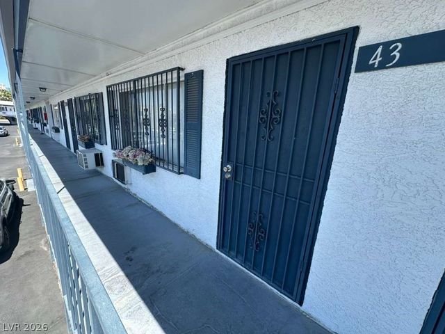 4600 Paradise Road 43, Las Vegas, NV 89169
