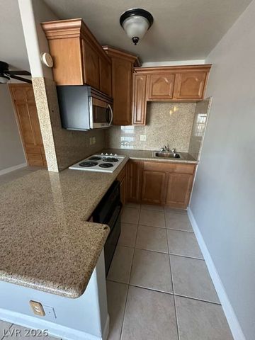 4600 Paradise Road 43, Las Vegas, NV 89169