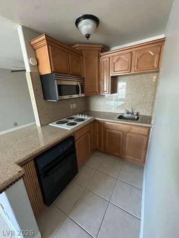 4600 Paradise Road 43, Las Vegas, NV 89169