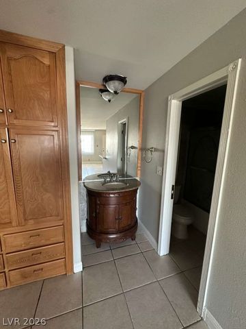 4600 Paradise Road 43, Las Vegas, NV 89169
