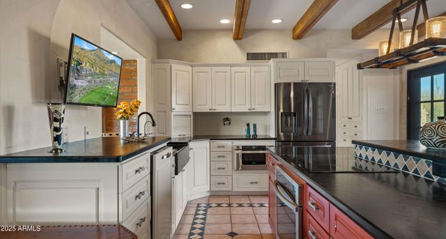 5480 E DESERT CREEK Lane, Cave Creek, AZ 85331