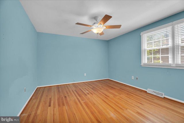 1921 W POINT DR, Cherry Hill, NJ 08003