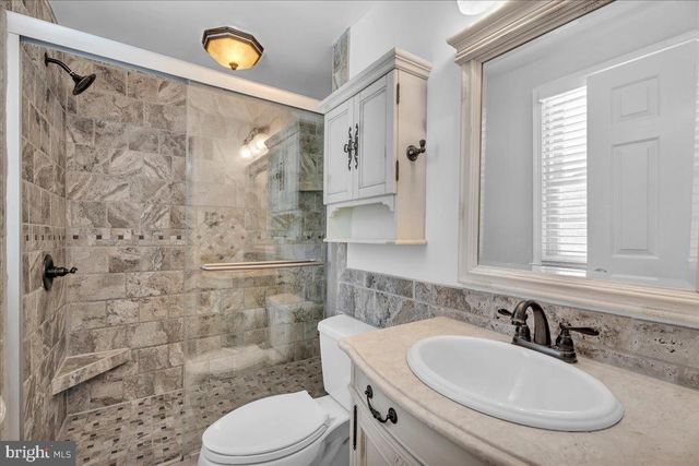 1921 W POINT DR, Cherry Hill, NJ 08003