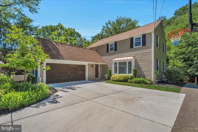 1921 W POINT DR, Cherry Hill, NJ 08003