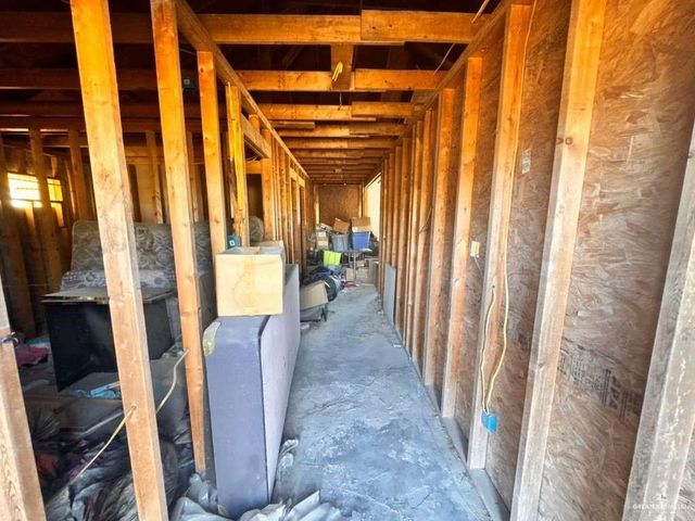 213 Guadalupe Flores Road, Sullivan City, TX 78595