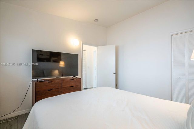 1750 S Treasure Dr 7, North Bay Village, FL 33141