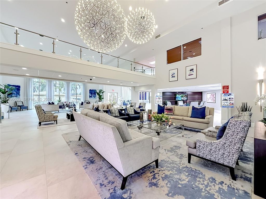 Image 35 of property listing at 5591 Royal Lake Cir, Boynton Beach, FL 33437