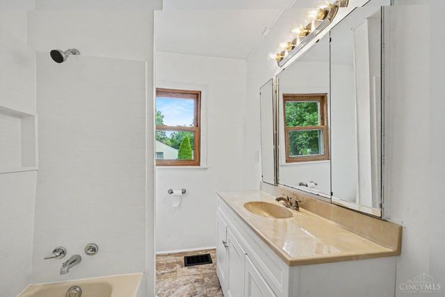 6467 Smith Road, Goshen Twp, OH 45140