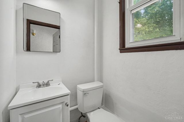 6467 Smith Road, Goshen Twp, OH 45140