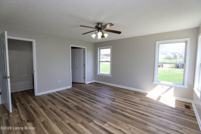 414 S Mill St, Vine Grove, KY 40175