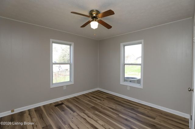 414 S Mill St, Vine Grove, KY 40175