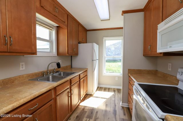 414 S Mill St, Vine Grove, KY 40175