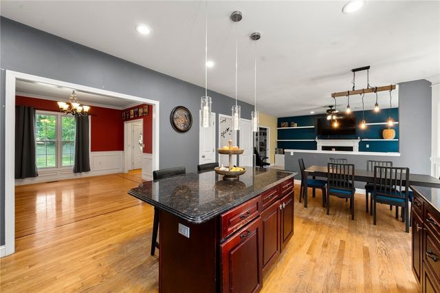 365 Cottrell Road, Tiverton, RI 02878