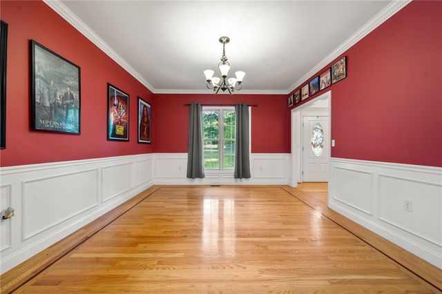 365 Cottrell Road, Tiverton, RI 02878