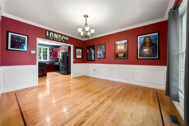 365 Cottrell Road, Tiverton, RI 02878