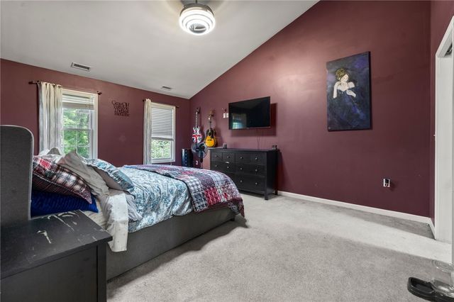 365 Cottrell Road, Tiverton, RI 02878