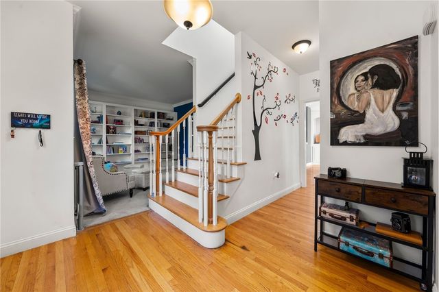 365 Cottrell Road, Tiverton, RI 02878