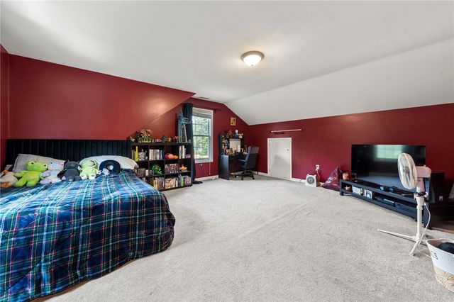 365 Cottrell Road, Tiverton, RI 02878