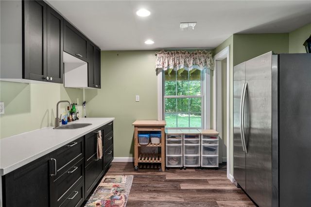 365 Cottrell Road, Tiverton, RI 02878