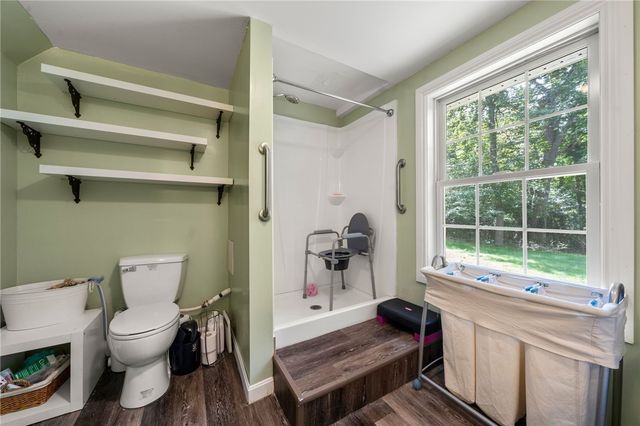 365 Cottrell Road, Tiverton, RI 02878