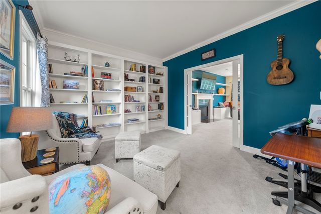 365 Cottrell Road, Tiverton, RI 02878
