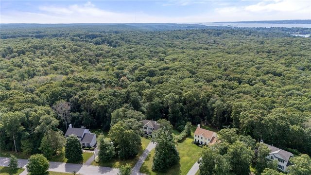 365 Cottrell Road, Tiverton, RI 02878