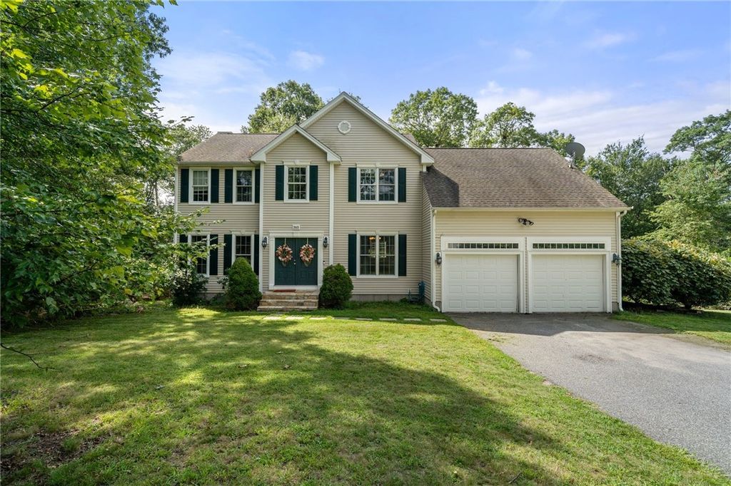 365 Cottrell Road, Tiverton, RI 02878
