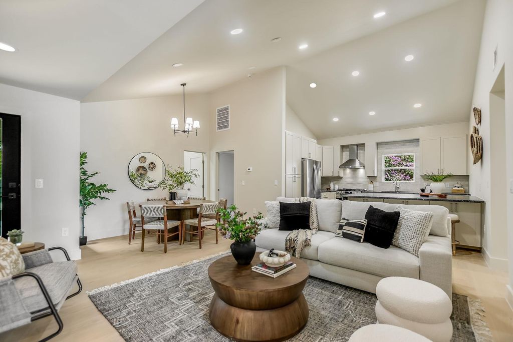2006 Wheless LN, Austin, TX 78723