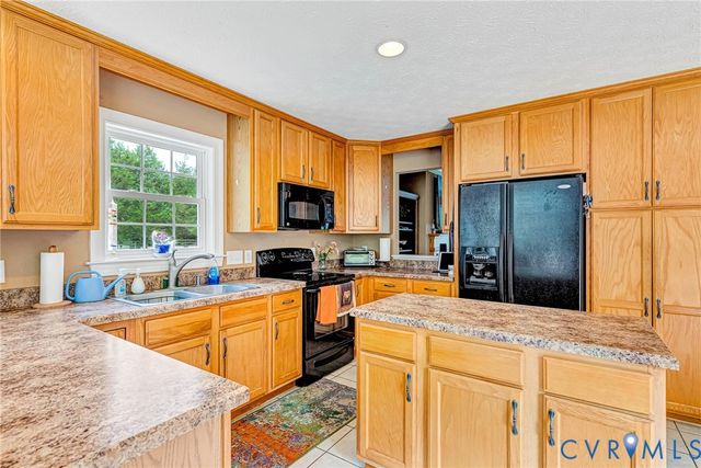 112 E Woodland Rd, Williamsburg, VA 23188