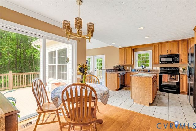 112 E Woodland Rd, Williamsburg, VA 23188