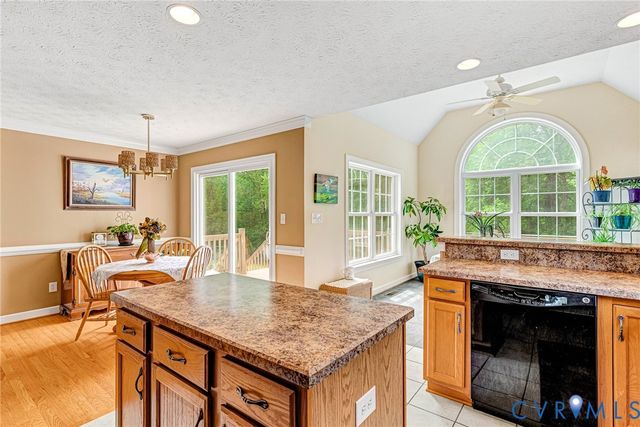 112 E Woodland Rd, Williamsburg, VA 23188