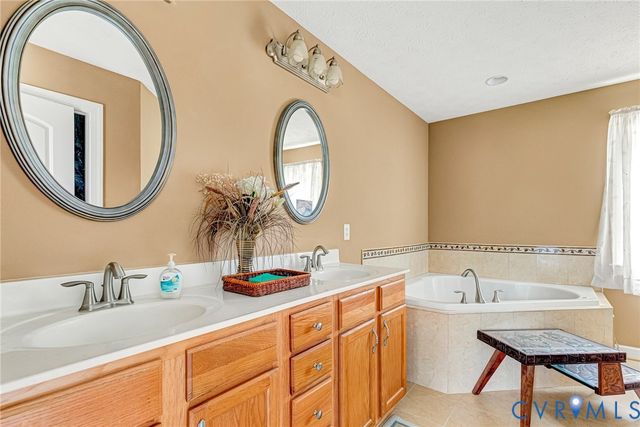 112 E Woodland Rd, Williamsburg, VA 23188